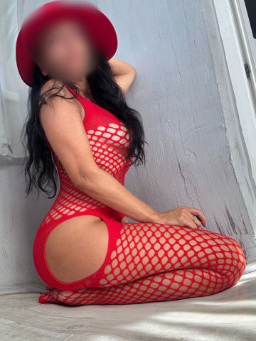 Акико Красивая Компаньонка